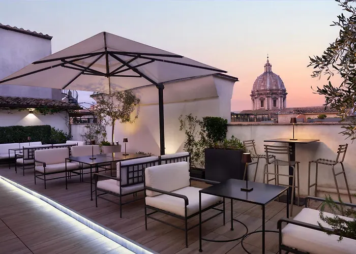 Terrace Pantheon Relais